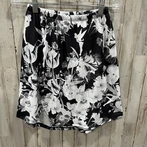 New Disney Parks Disney Boutique  Black And White Floral Tinkerbell Skirt XS